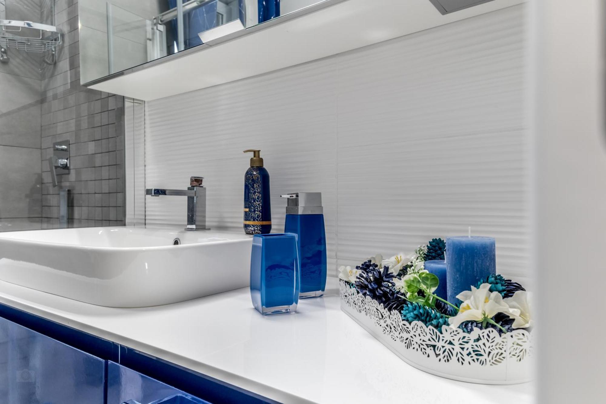 White Living R-home Apartamento